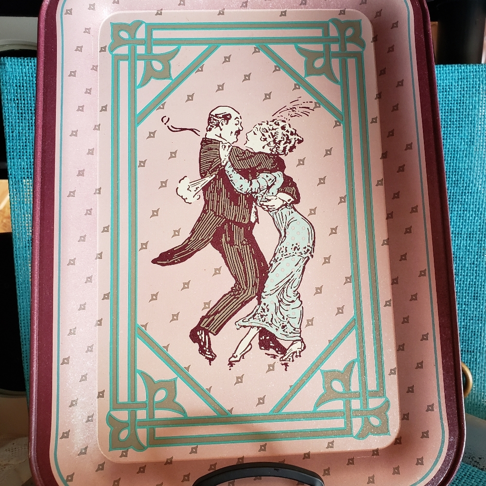 Vintage illustrated metal tray 9 x 12